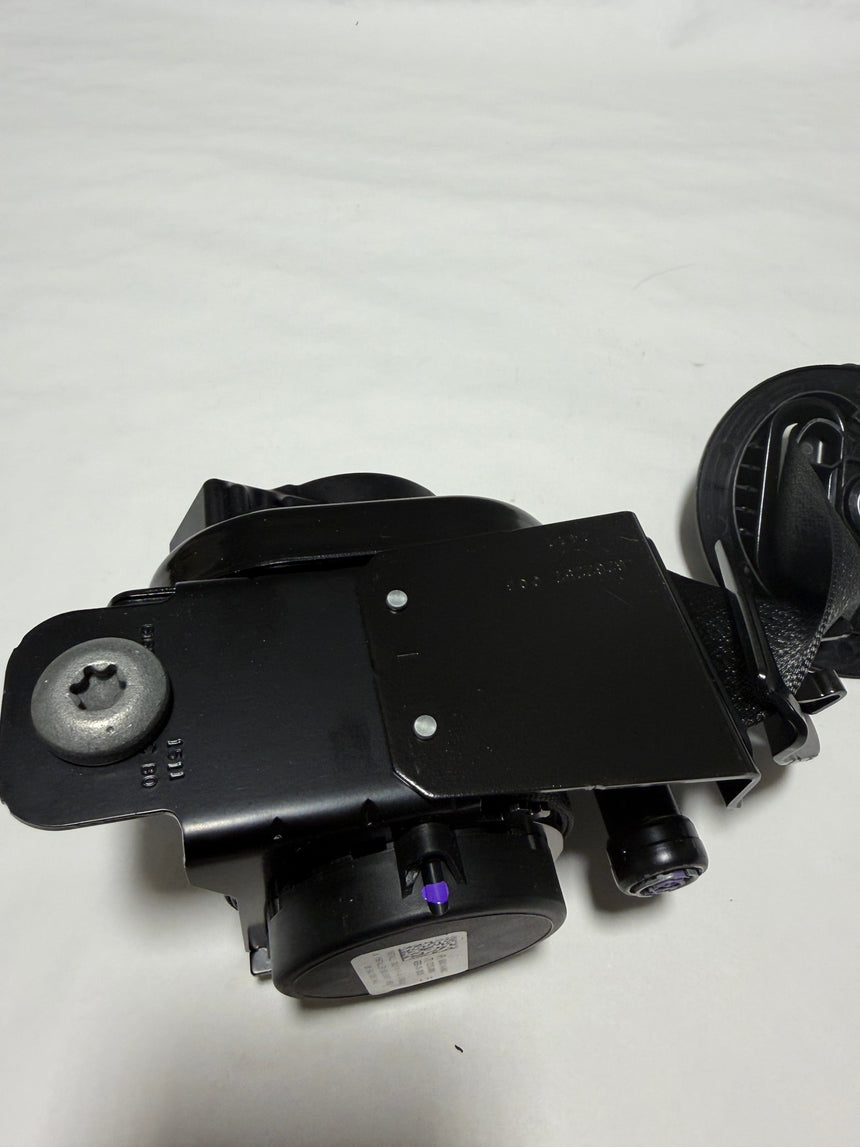 2017-2022 Canyon Colorado Front Seat Belt Driver Side - Black