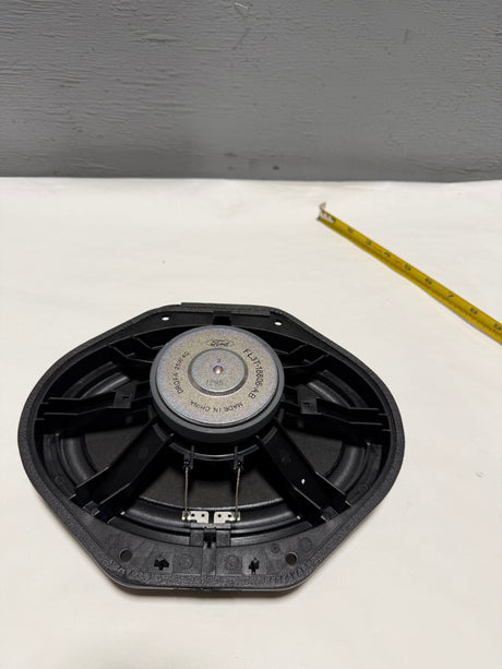 FL3Z-18808-M 2017-2022 Ford F-250 F-350 (1) Front Door Speaker For Basic 6 or 7 Spkr Sys Only