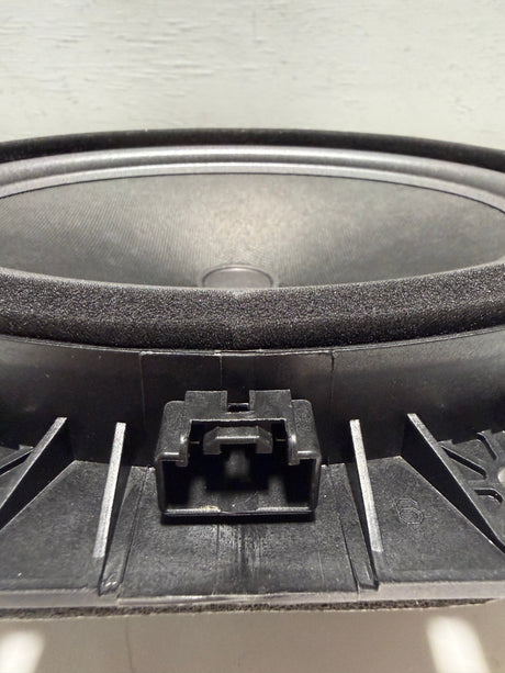 FL3Z-18808-M 2017-2022 Ford F-250 F-350 (1) Front Door Speaker For Basic 6 or 7 Spkr Sys Only