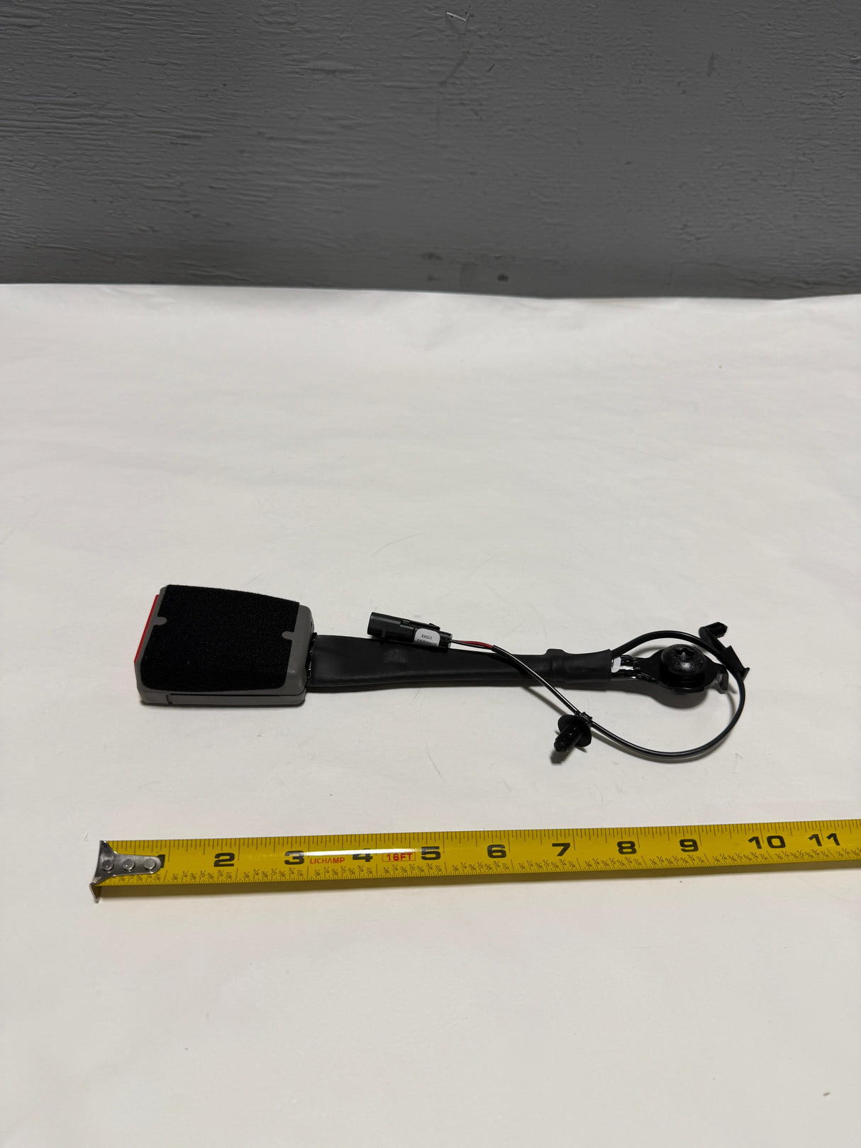 JC3Z-1561202-AA 2017-2022 Ford F-250 F-350 Driver Bucket Seat Earth Gray Seat Belt Buckle OEM