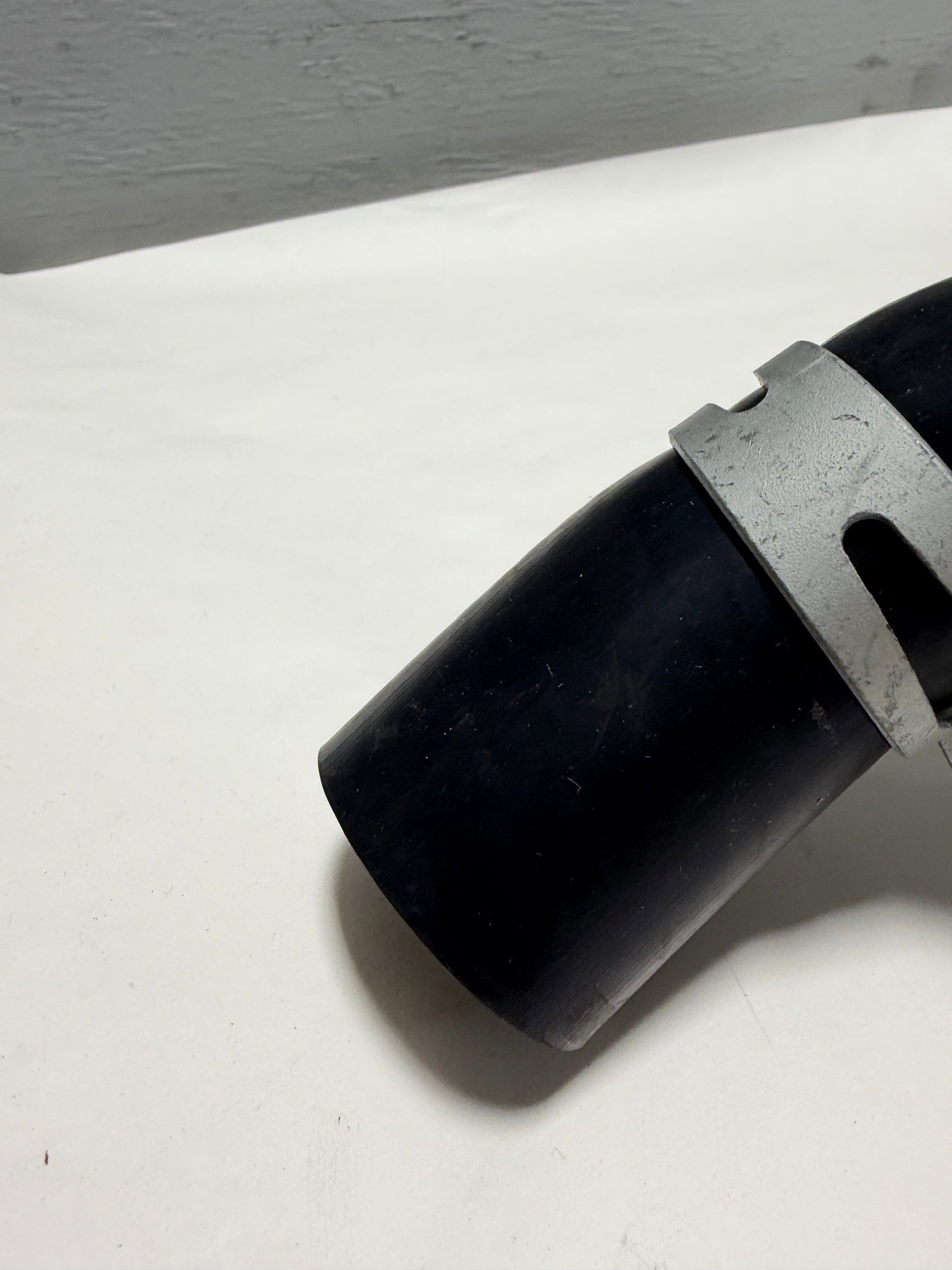 2017-2022 Kia Sportage 2.4 AWD Lower Radiator Coolant Hose OEM