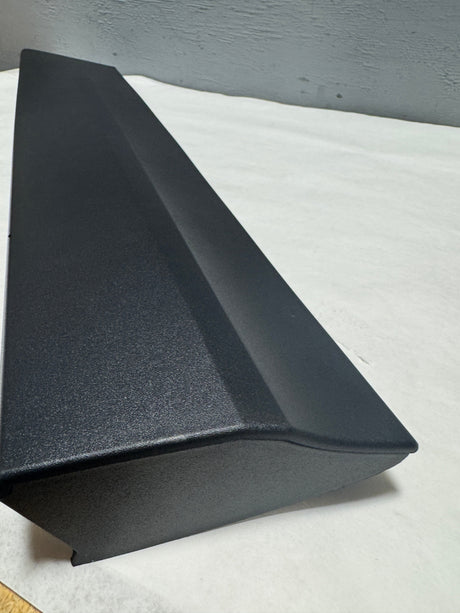 85617332 2017-2023 Cadillac XT5 Black Rear Passenger Side Door Lower Molding  OEM