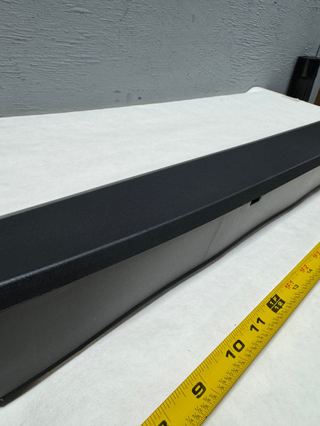 85617328 2017-2024 Cadillac Xt5 Front Lower Driver Side Black Door Trim Molding OEM