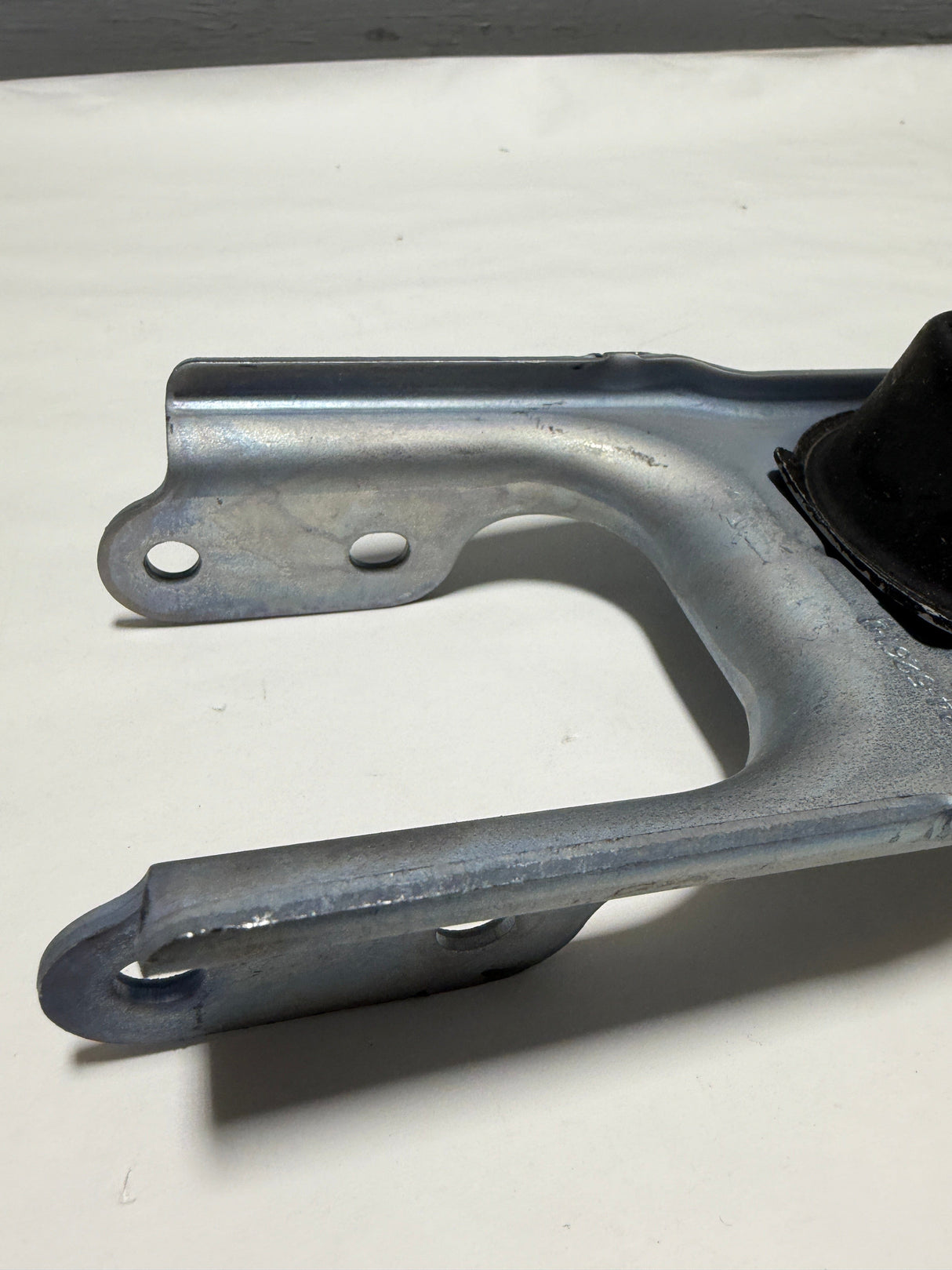 HC3Z-5260-H 2017-2024 Ford F-250 F-350 6.7 Diesel Rear Exhaust Hanger Bracket Genuine OEM