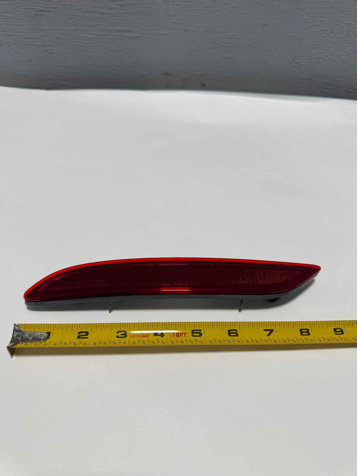 68230395AA 2017-2025 Chrysler Pacifica  Driver Side Rear Reflector OEM