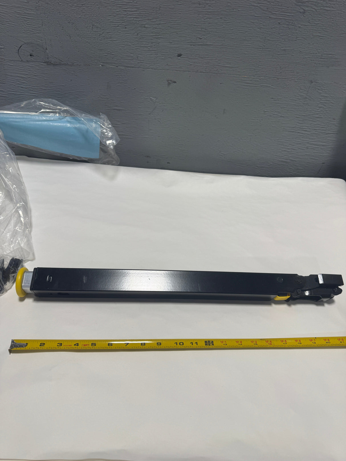 FL3Z-9943300-A 2017-2025 F-150 F-250 F-350 Tailgate Flex Step Folding Grab Handle With Button W/o Split tailgate Only