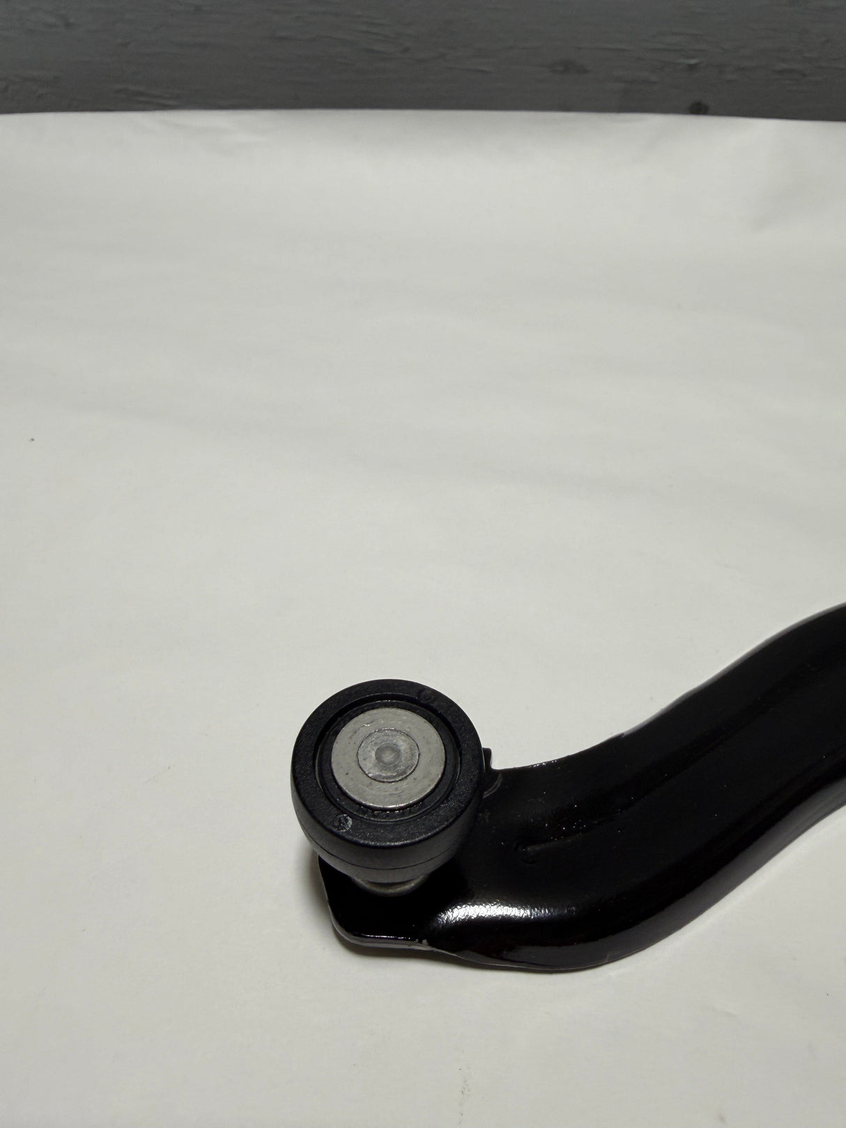 68411071AA 2017-2025 Pacifica or Voyager Driver Side Sliding Door Hinge Roller Genuine OEM