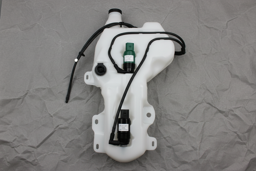 2017 Cadillac XT5 Front Windshield Washer Fluid Reservoir Tank OEM