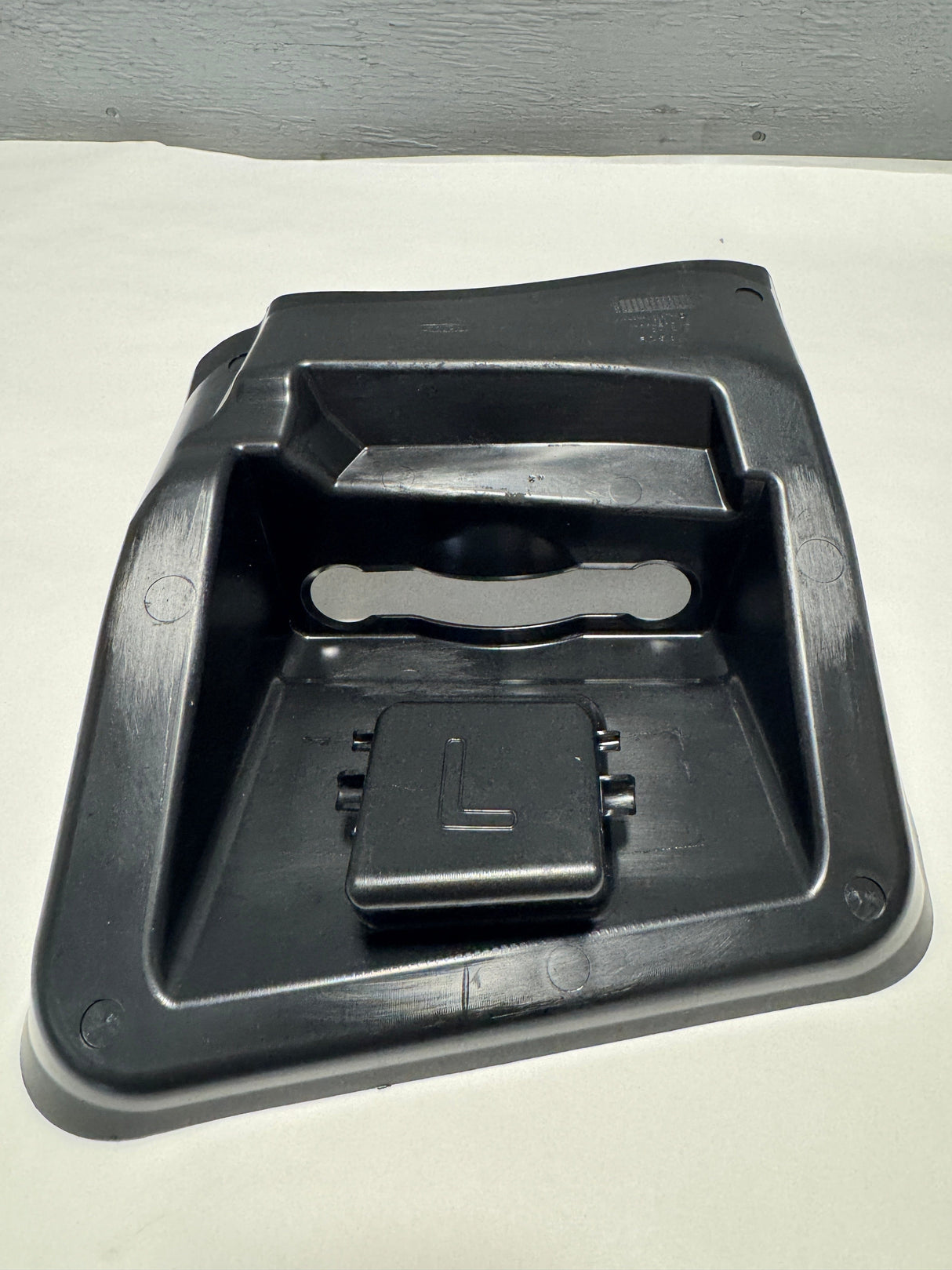 JL3Z-9901927-AB 2018-2020 9 Ford F-150 Driver SIde Bumper Inlet Duct For Tow Hook Equipped Genuine OEM