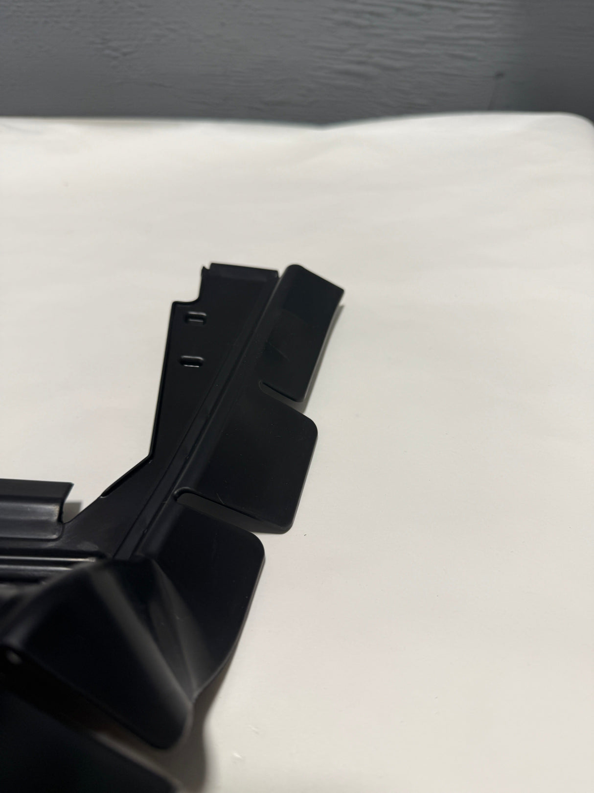 CL-0925-80A-121-673-H-J5 2018-2020 Audi Q5 2.0 Driver Side Radiator Air Baffle 80A-121-673-H OEM