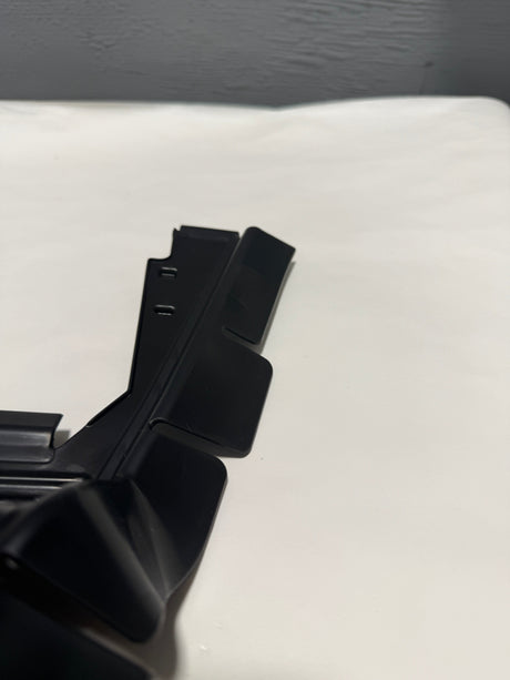 CL-0925-80A-121-673-H-J5 2018-2020 Audi Q5 2.0 Driver Side Radiator Air Baffle 80A-121-673-H OEM