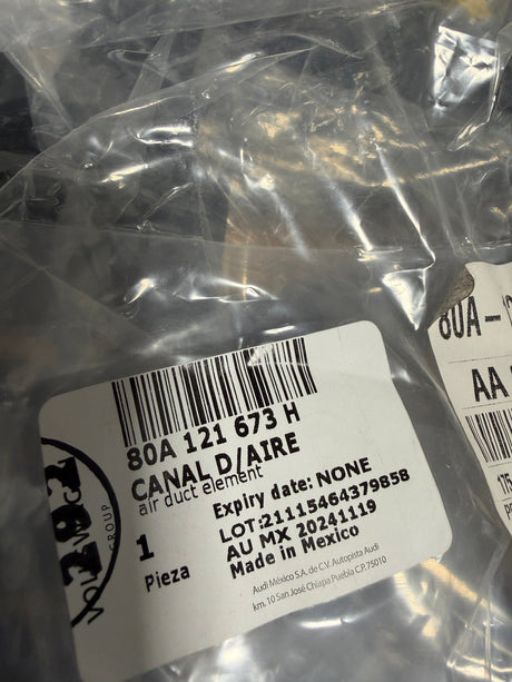 CL-0925-80A-121-673-H-J5 2018-2020 Audi Q5 2.0 Driver Side Radiator Air Baffle 80A-121-673-H OEM