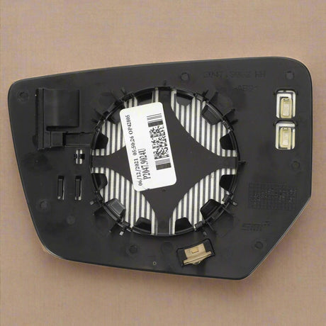 84269184 2018-2020 Chevrolet Impala Passenger Side  Mirror Glass Heated With Blind Spot OEM