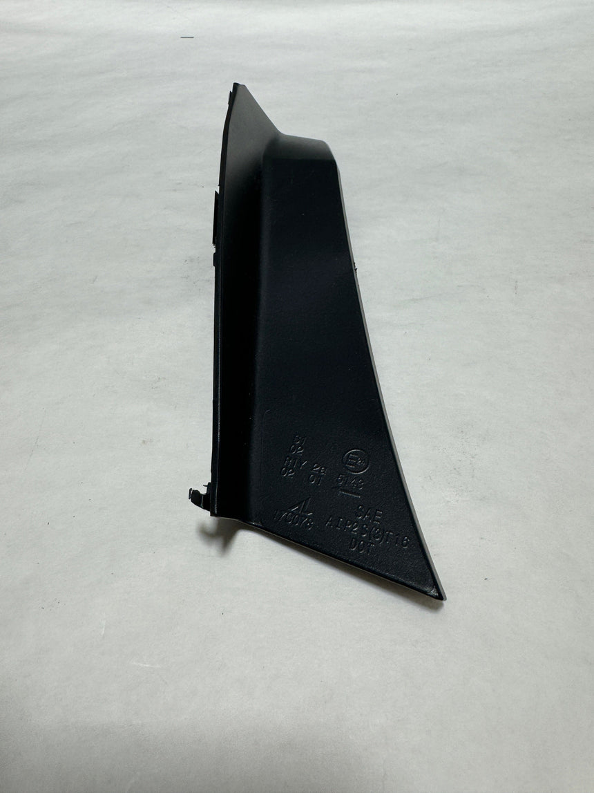 2018-2020 Honda Accord Driver Side Tail Light Edge Finisher Bezel Trim OEM New