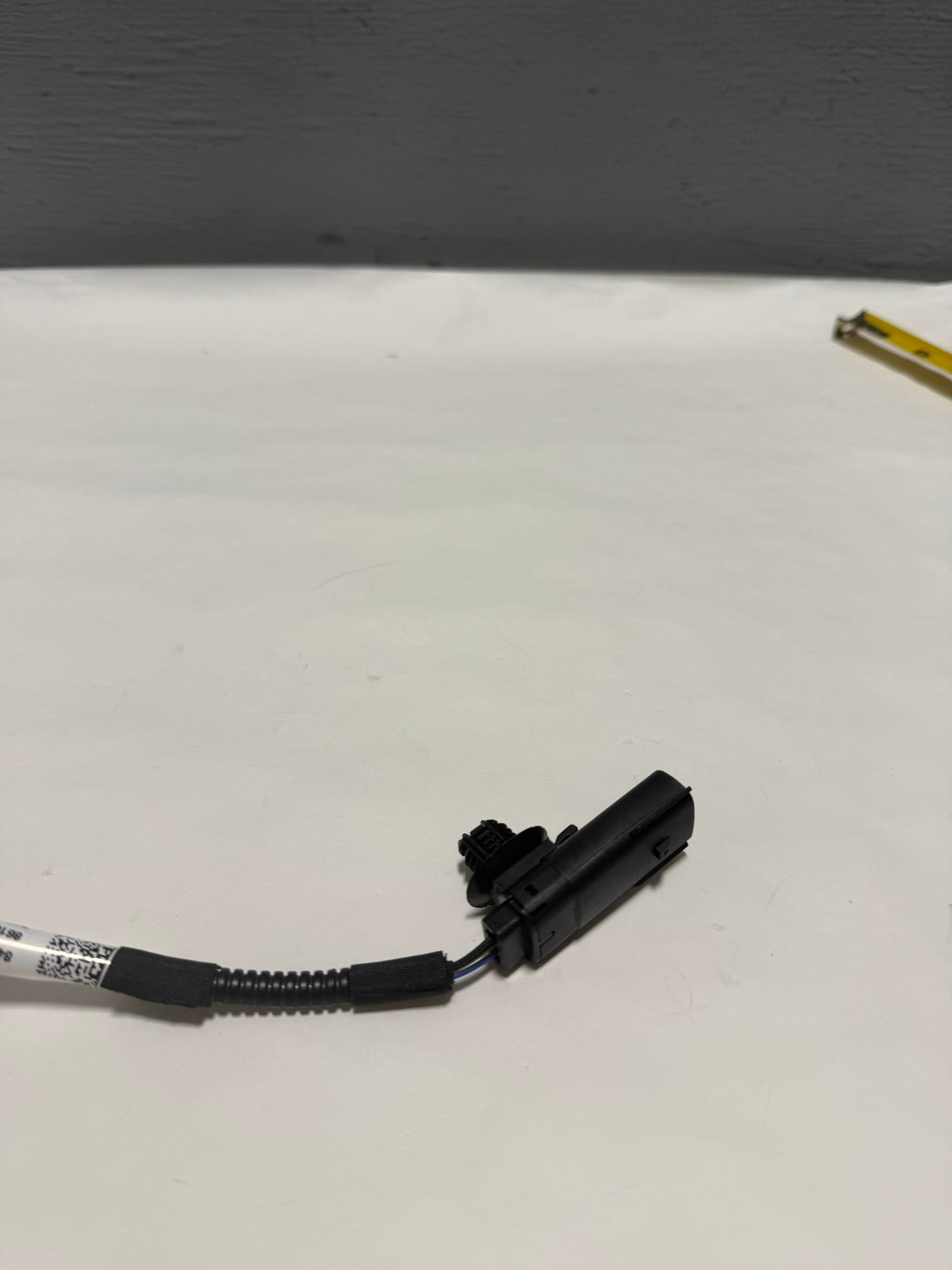 84304401 2018-2021 Chevrolet Equinox Radiator Shutter Wiring Harness Genuine OEM