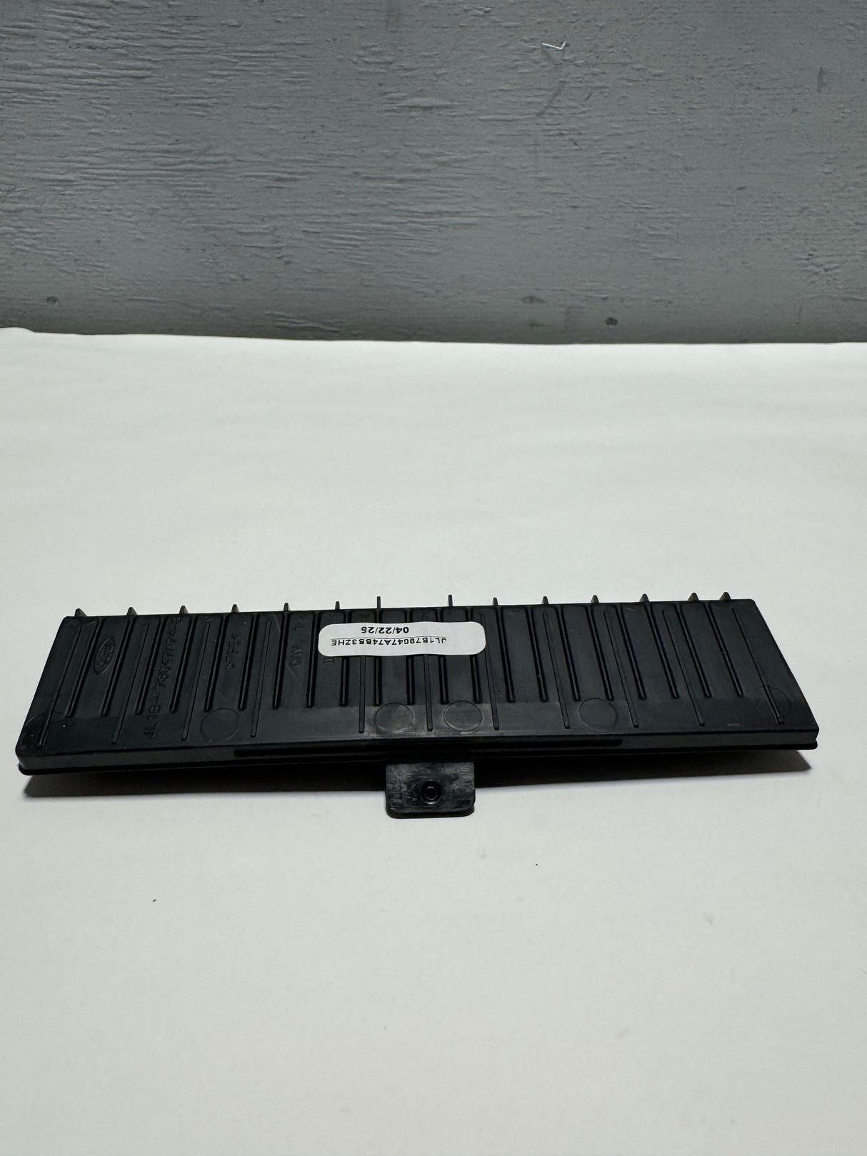 JL1Z-78045G34-BB 2018-2021  Ford Expedition Front Console Mat for Wireless Charging Equipped  OEM New