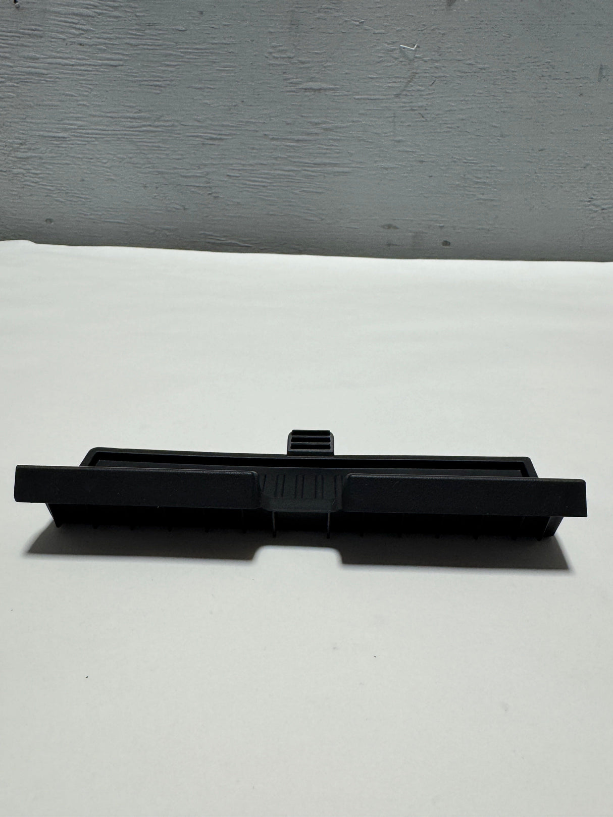 JL1Z-78045G34-BB 2018-2021  Ford Expedition Front Console Mat for Wireless Charging Equipped  OEM New