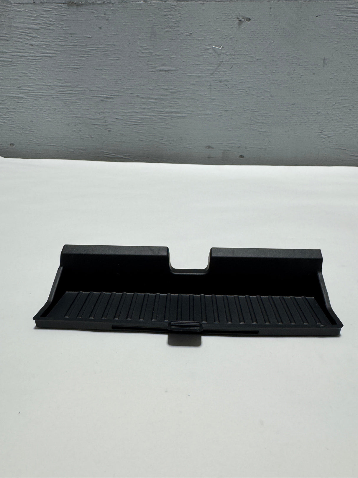 JL1Z-78045G34-BB 2018-2021  Ford Expedition Front Console Mat for Wireless Charging Equipped  OEM New