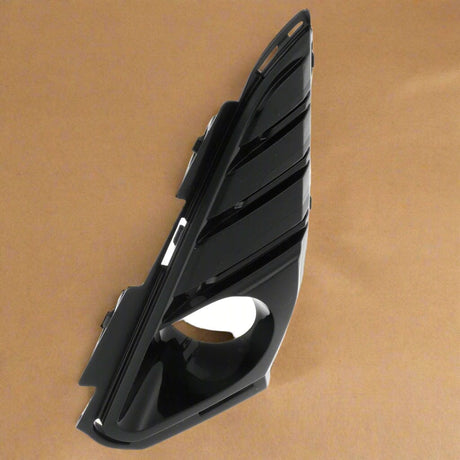 23196307 2018-2021 GMC Terrain Driver SIde Fog Lamp Bezel Trim Genuine OEM