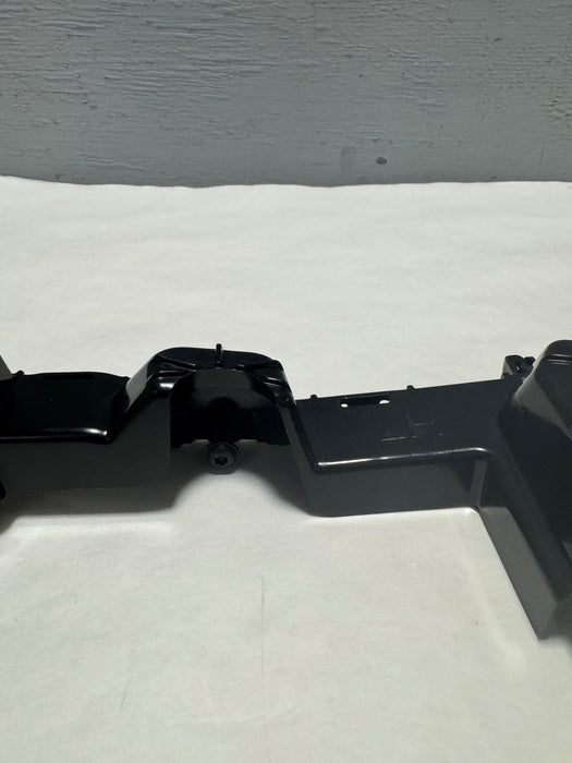 84709616 2018-2021 GMC Terrain Driver Side Front Bumper Bracket Retainer