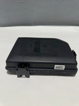 84733372 2018-2021 GMC Terrain Engine Wiring Harness Fuse Block Top Cover OEM