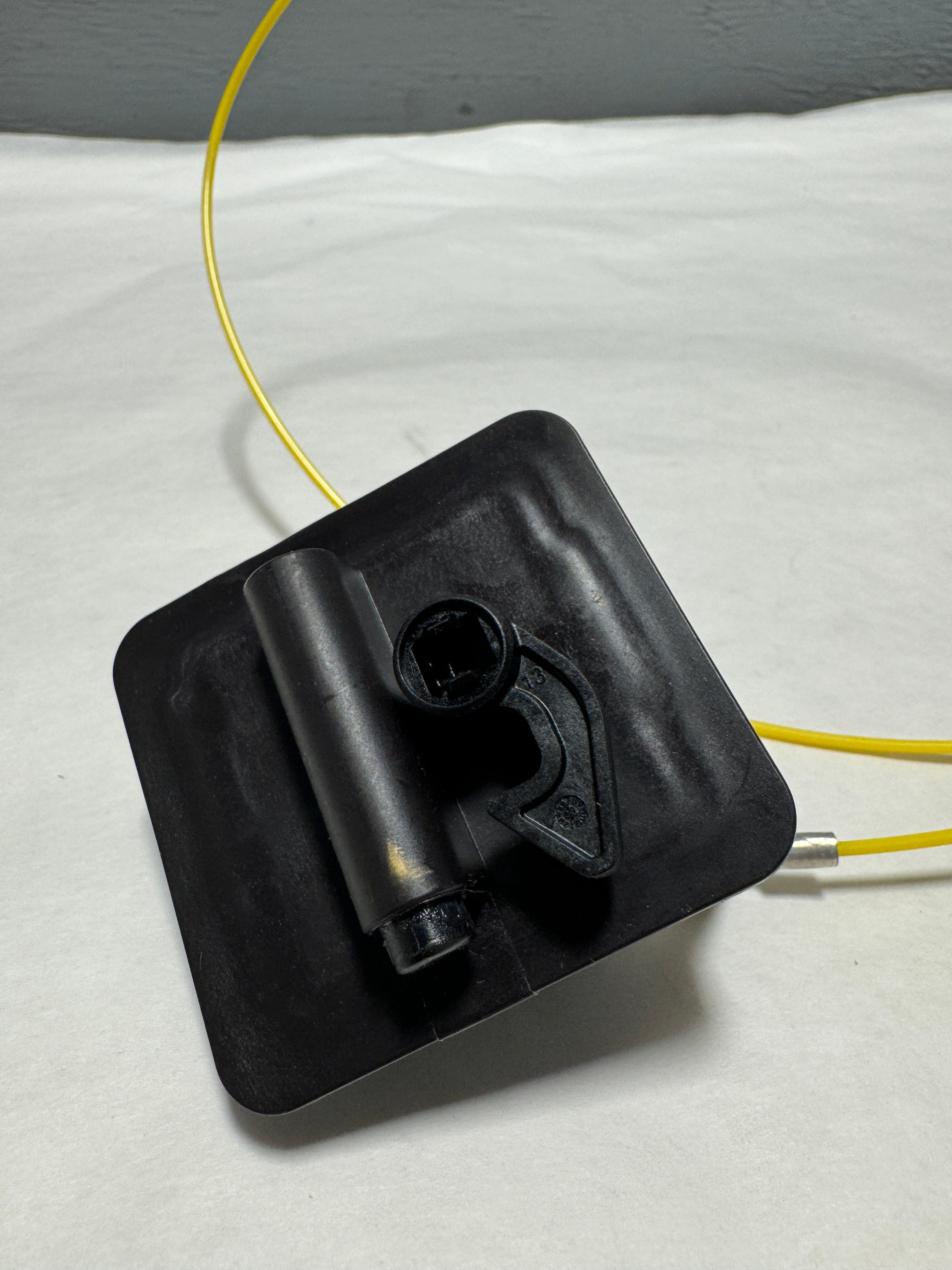 ODYSSEY 専用 2018-2021 Honda Odyssey Actuator For Fuel Lid Door OEM