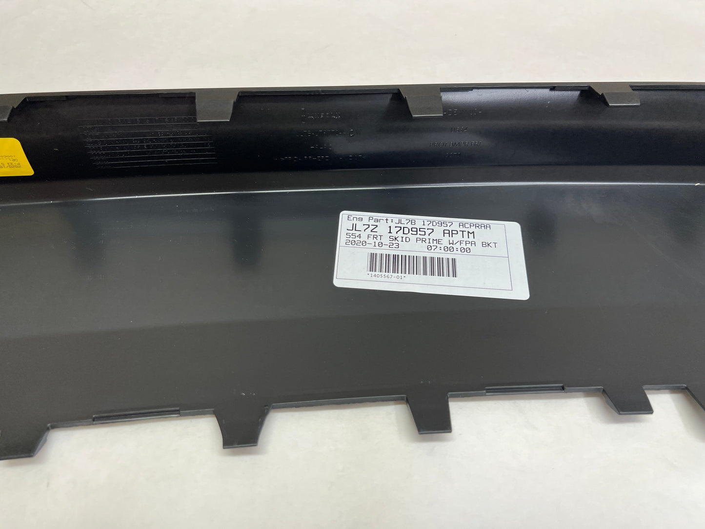 CL-0723-JL7Z-17D957-APTM-M1 2018-2021 Lincoln Navigator Front Bumper Center Cover Unpainted JL7Z-17D957-APTM