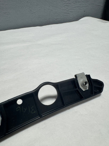 GN1Z-17A870-C 2018-2022 Ford EcoSport Driver Side Front Bumper Cover Bracket OEM