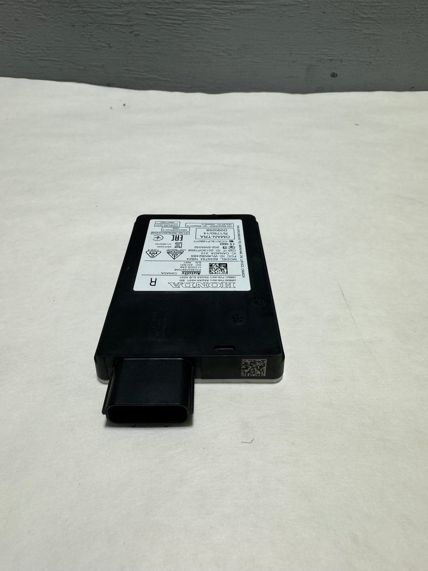 CL-0924-36931-TVA-A01-D21 2018-2022 Honda Accord Passenger Side Blind Spo Radar Module Object Sensor OEM