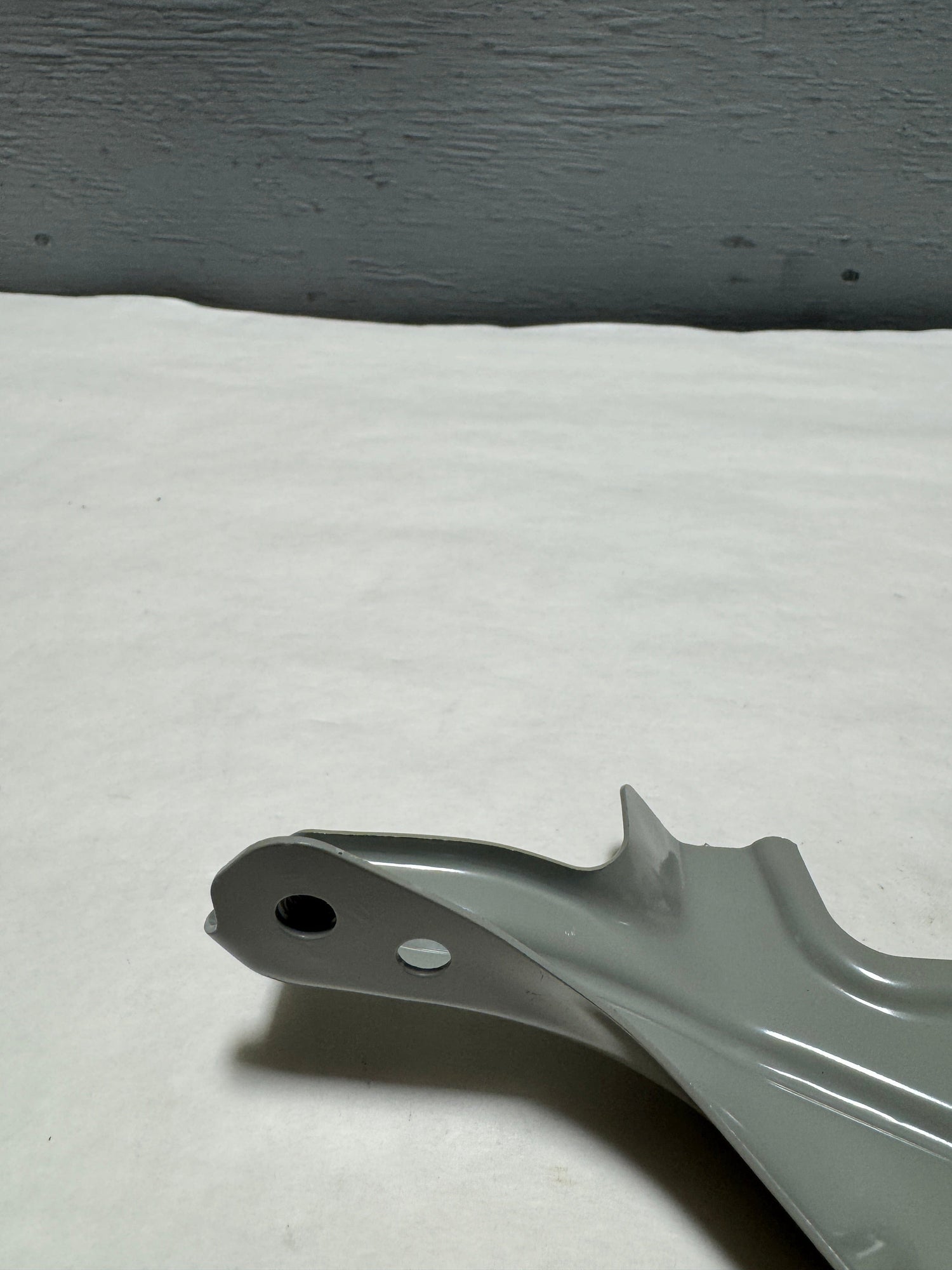 64525-D9000 2018-2022 Kia Sportage Passenger Side Front Fender Bracket OEM