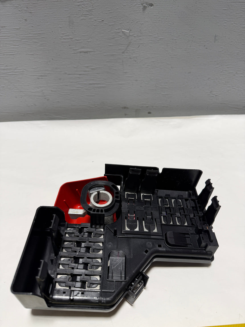 2018-2023 Enclave or Traverse 3.6 Engine Distribution Fuse Block OEM