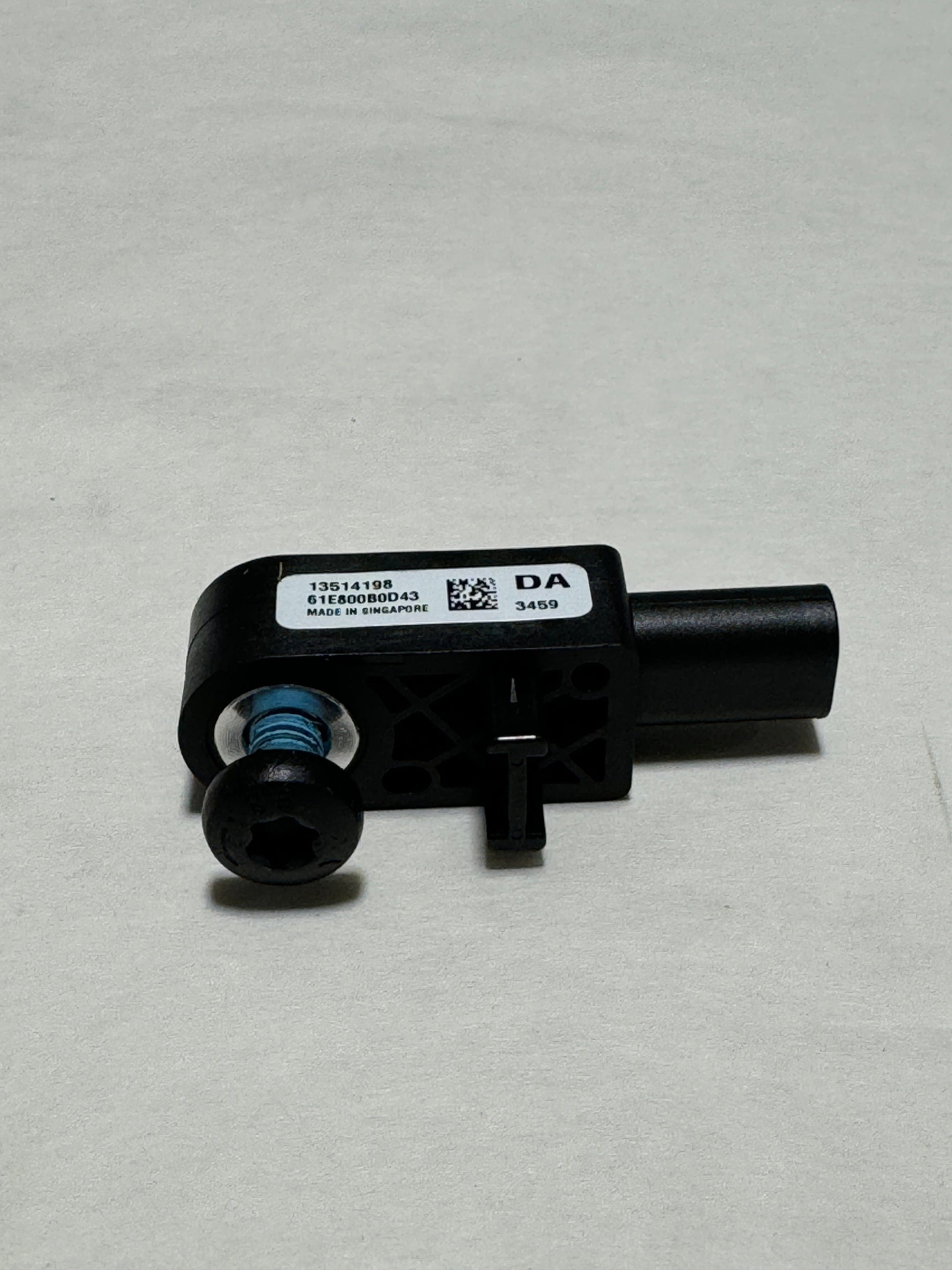 CL-0924-13514198-D21 2018-2023 Enclave or Traverse Rear Crash Impact SRS Sensor OEM 13514198