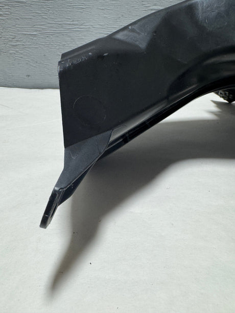 85511864 2018-2023 GMC Terrain Air Cleaner Intake Baffle OEM