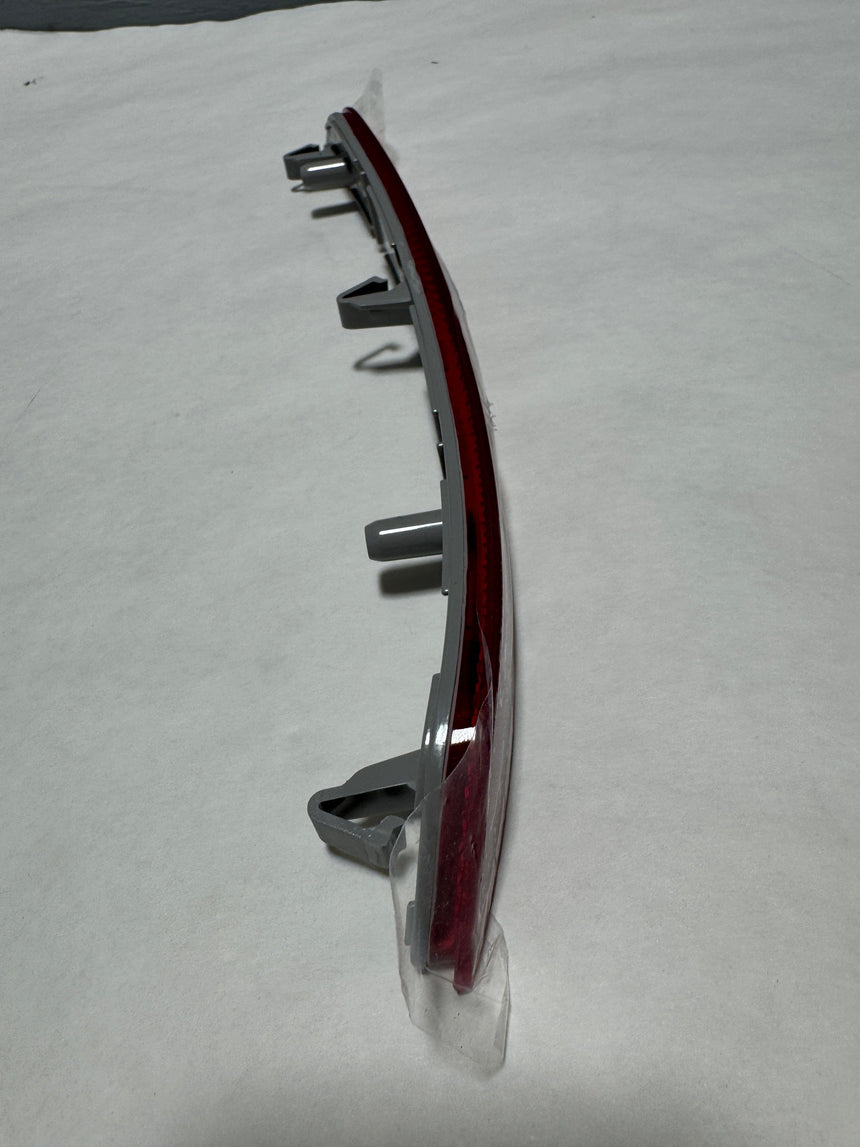 2018-2024 GMC Terrain Passenger Side Rear Bumper Red Reflector OEM