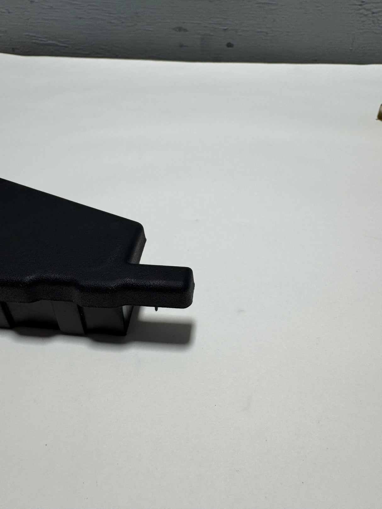 JL1Z-16A454-AB 2018-2024 Expedition Front Left or Right Rear Power Running Board Cap