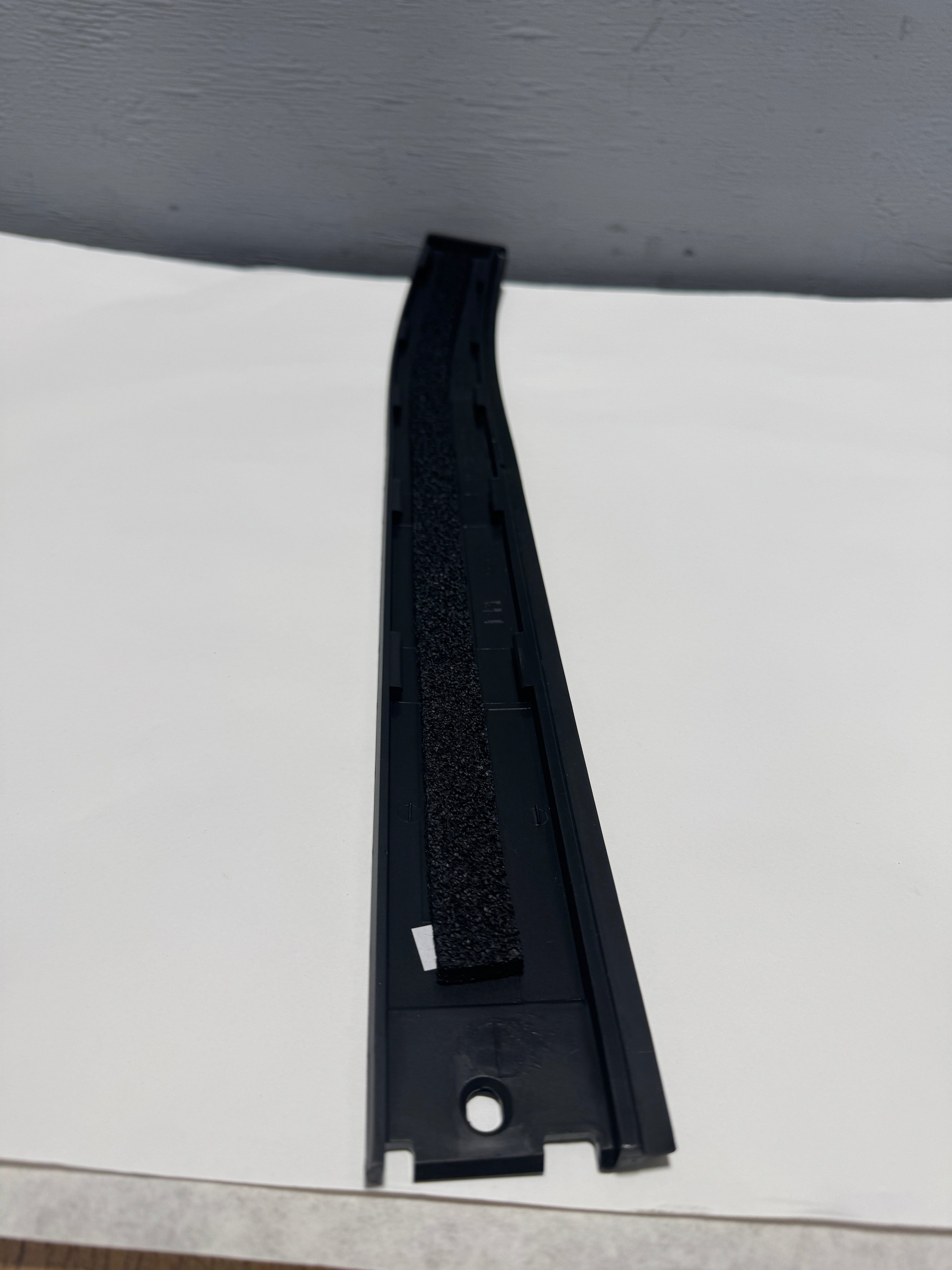 2018-2024 Expedition or Navigator Driver Side Roof Molding OEM