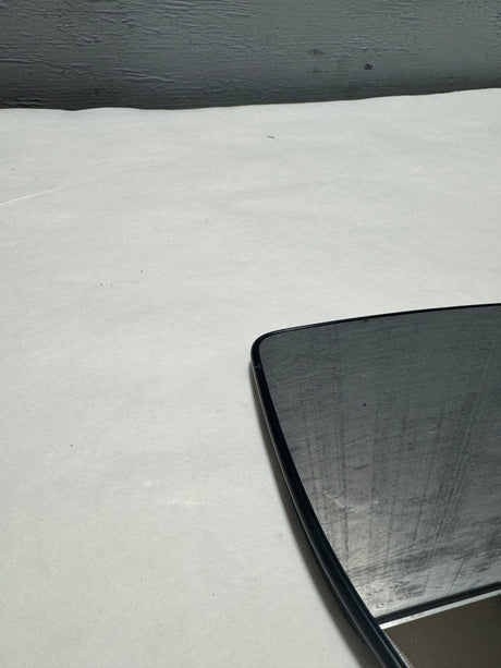 LL1Z-17K707-A 2018-2024 Ford Expedition Passenger Side Mirror Glass With Blind Spot Light For Non Signal Equipped Mirrors