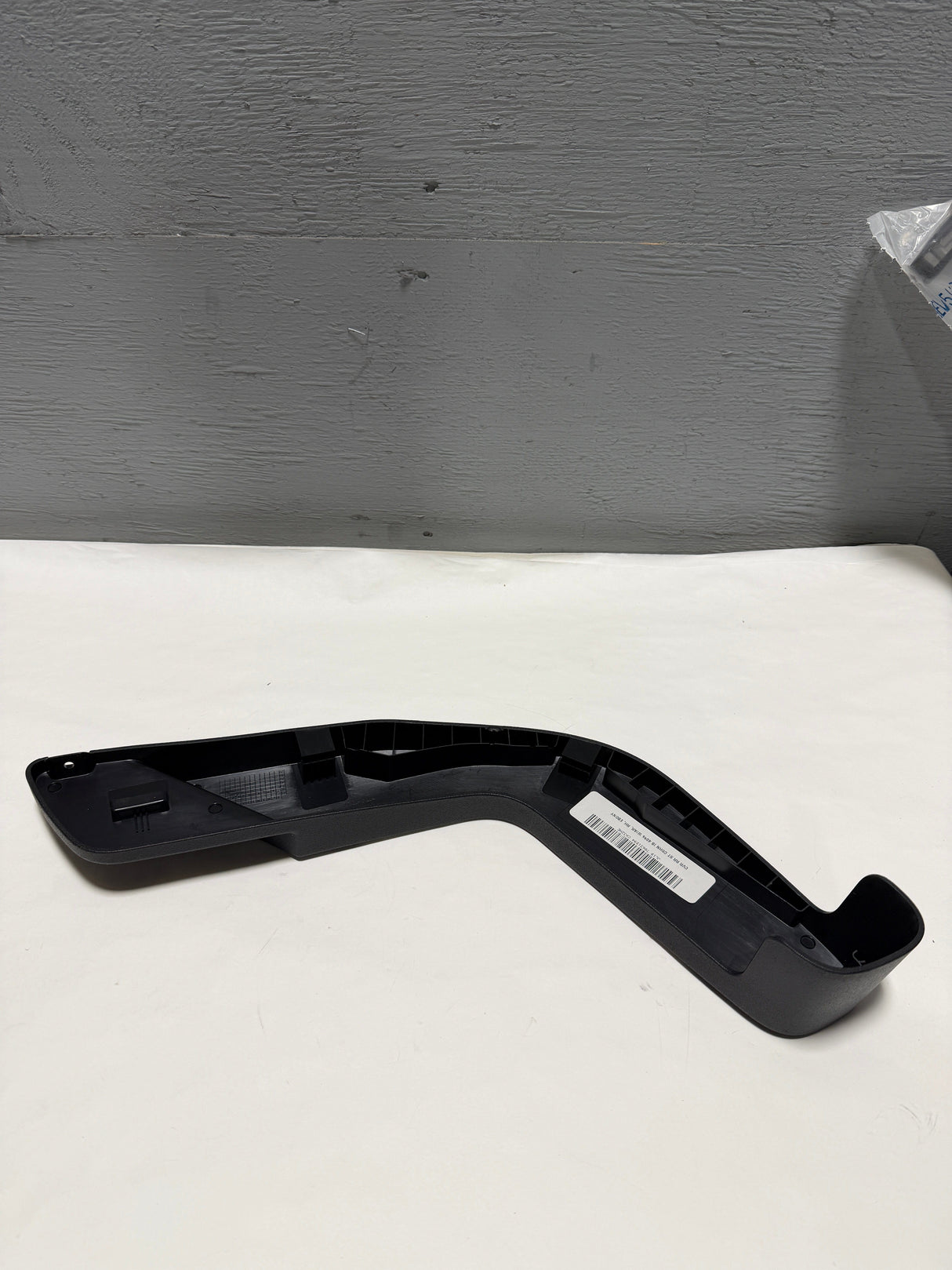 JL1Z-7862186-CF 2018-2024 Ford Expedition Rear Captain Seat Passenger Side Inner Cover Black OEM