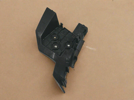 84434754 2018-2024 GMC Terrain Passenger Side Tail Light To Bumper Bracket Mount Genuine OEM