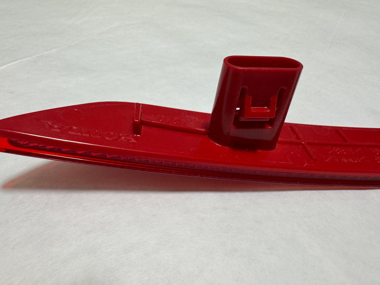 CL-0325-33505-THR-A01-J3 2018-2024 Honda Odyssey Passenger Side Red Rear Bumper Reflector Genuine OEM New