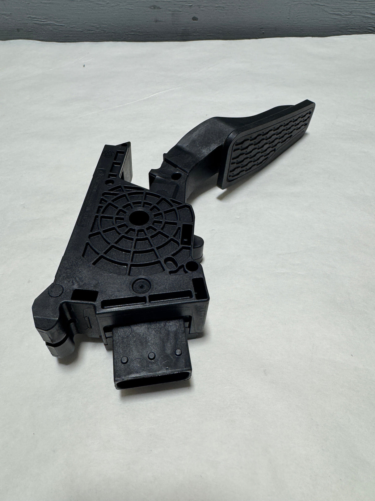 4581893AE-C22 2018-2024 Jeep Wrangler Gas Pedal Accelerator With Sensor For 2.0 3.0 or 3.6 Engine