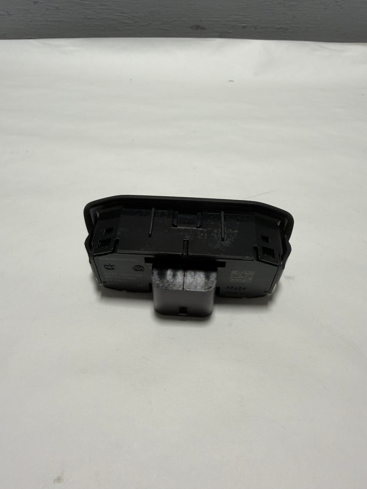 6AC61DX9AD 2018-2025 Jeep Gladiator Driver Side Door Lock Switch OEM