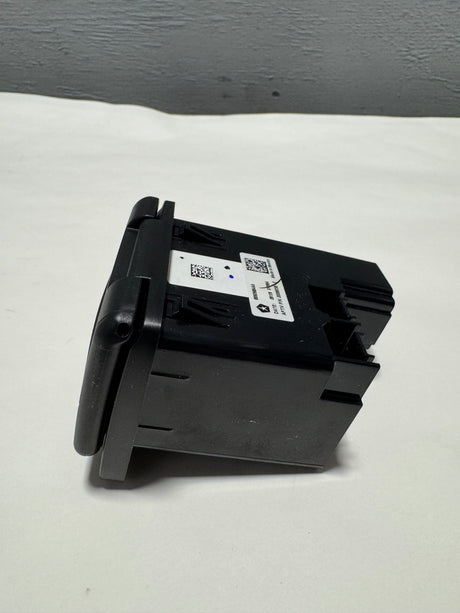 68505684AA 2018-2025 Jeep Wrangler JL or Gladiator Media Hub Connector OEM