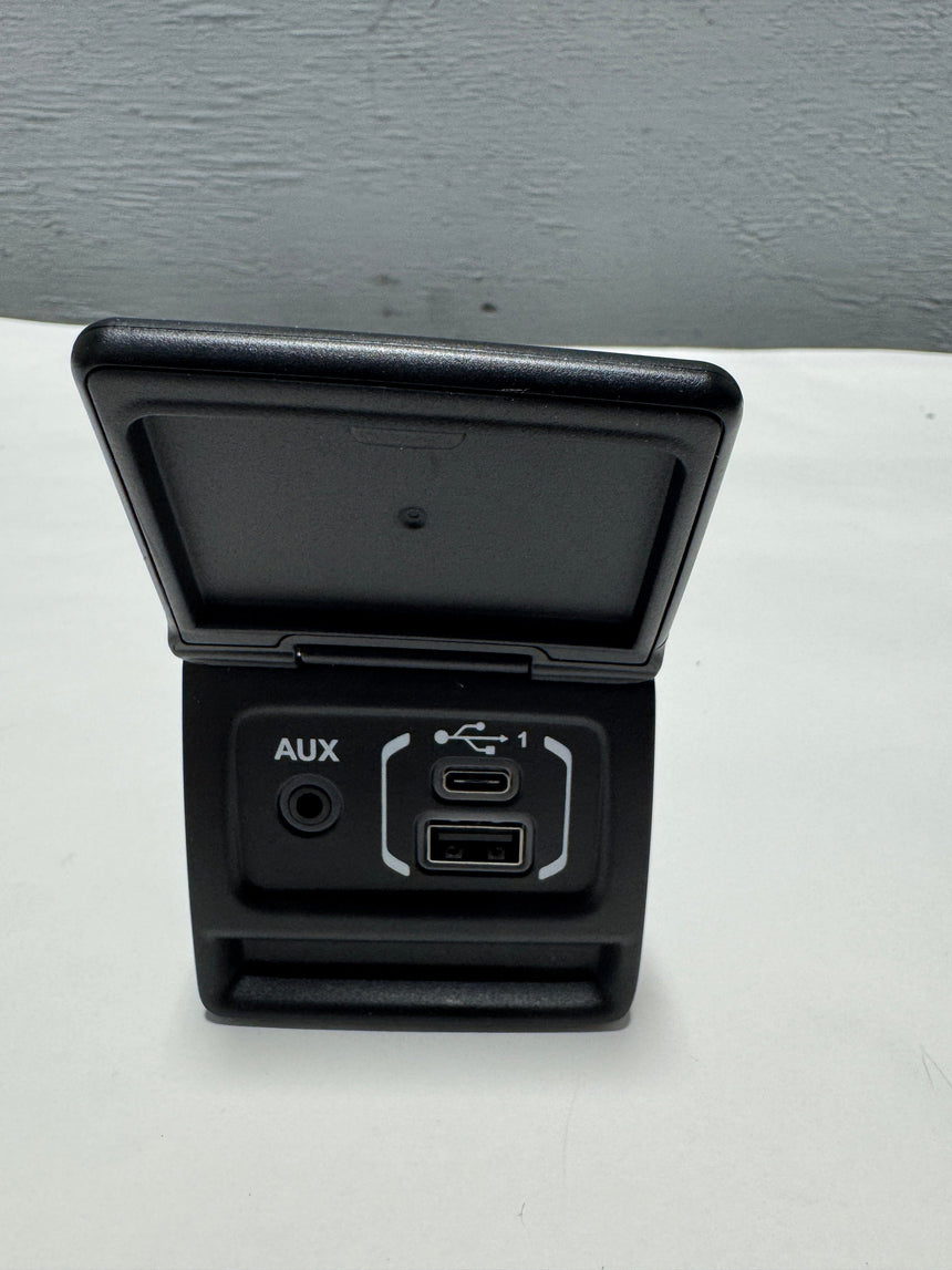 2018-2025 Jeep Wrangler JL or Gladiator Media Hub Connector OEM