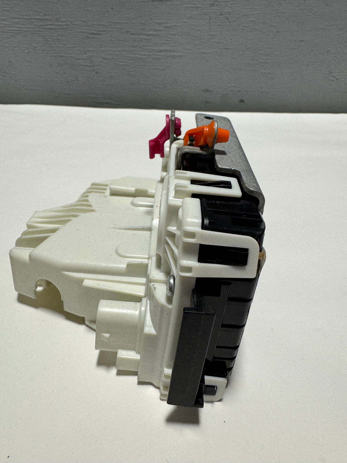 68283296AB 2018-2025 Jeep Wrangler JL Rear Manual Swing Gate Latch OEM