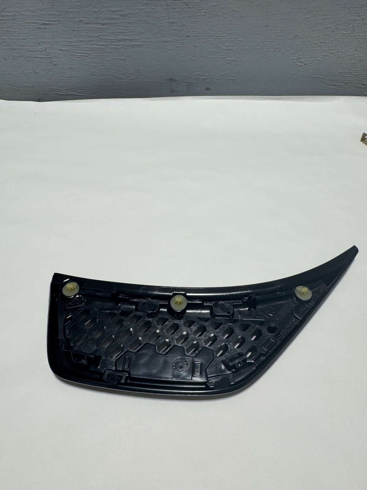 68297664AE 2018-2025 Wrangler JL or Gladiator Passenger Side Front Fender Air Outlet OEM