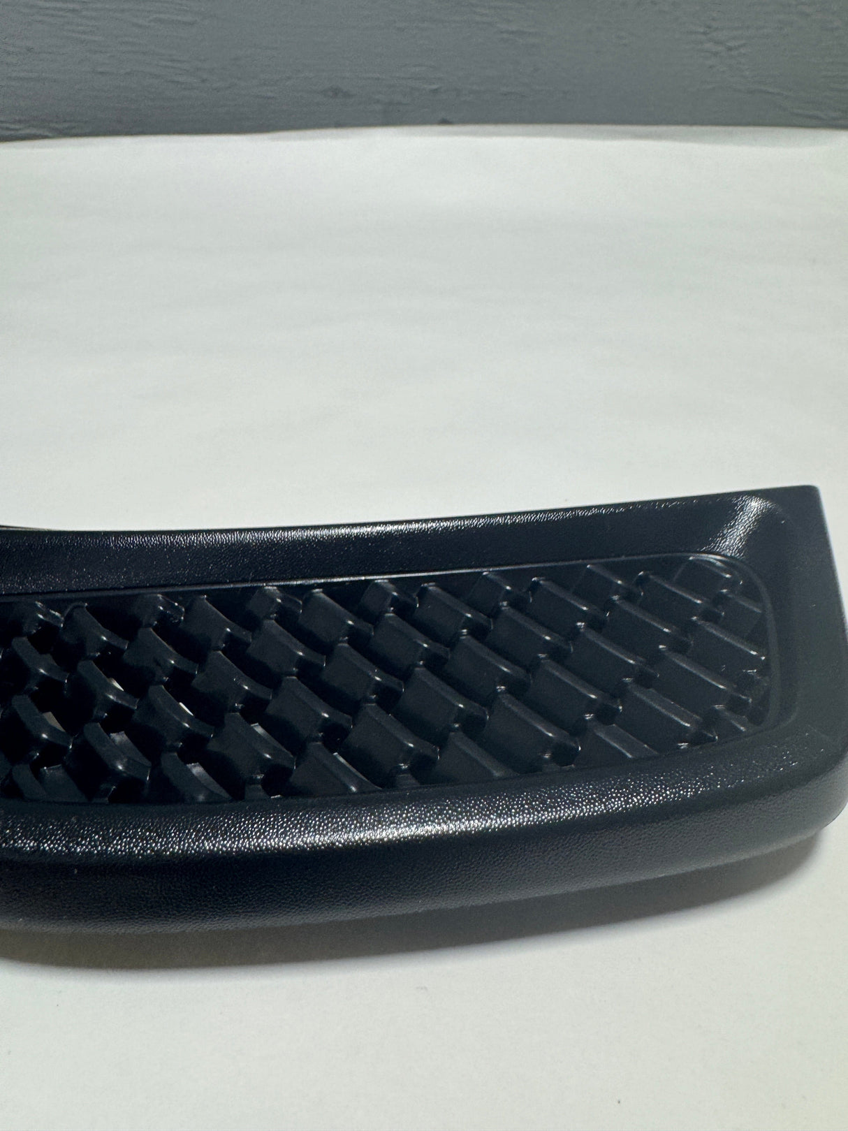 68297664AE 2018-2025 Wrangler JL or Gladiator Passenger Side Front Fender Air Outlet OEM