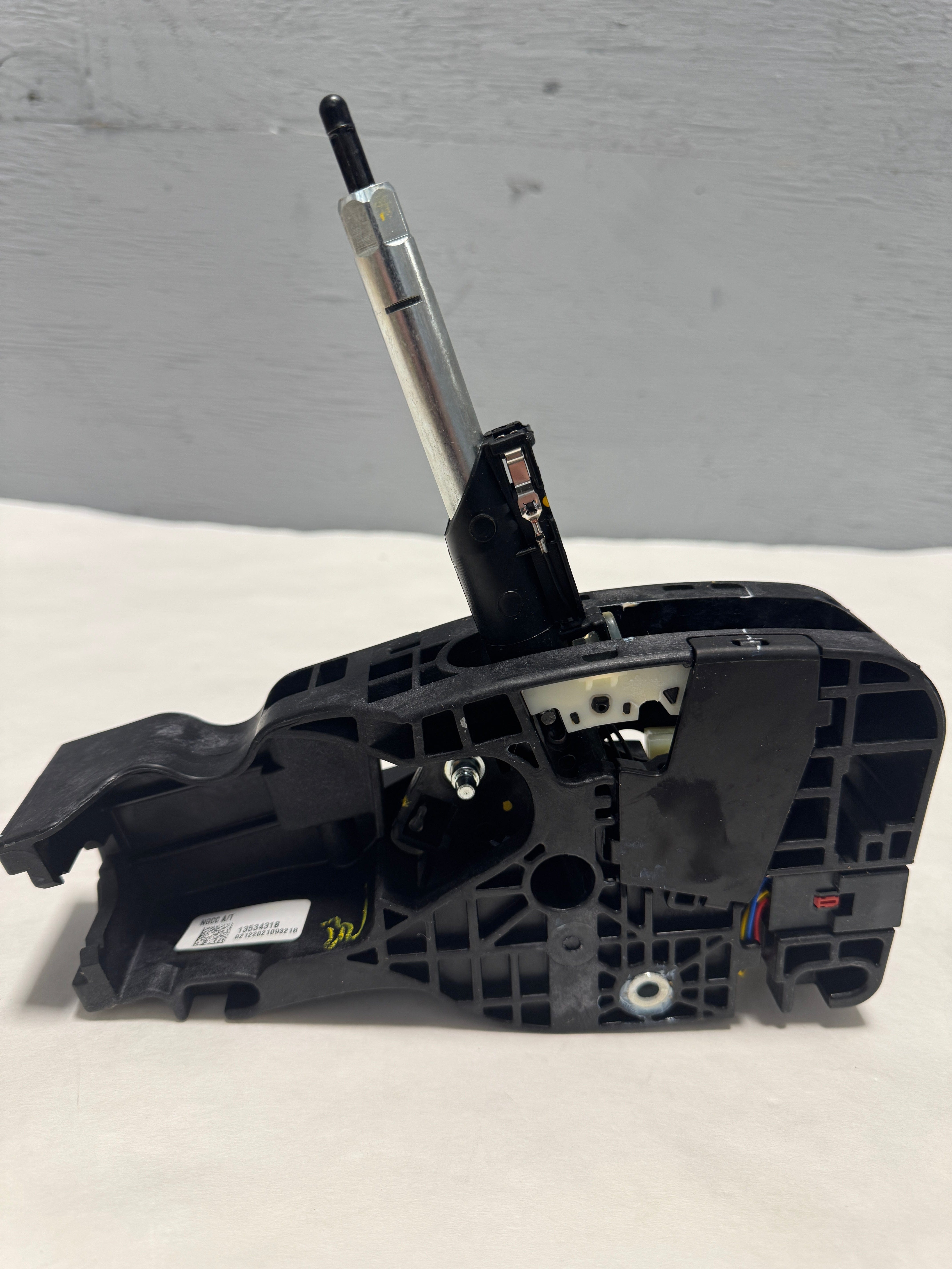 2018 Chevrolet Traverse Transmission Gear Shifter Lever OEM