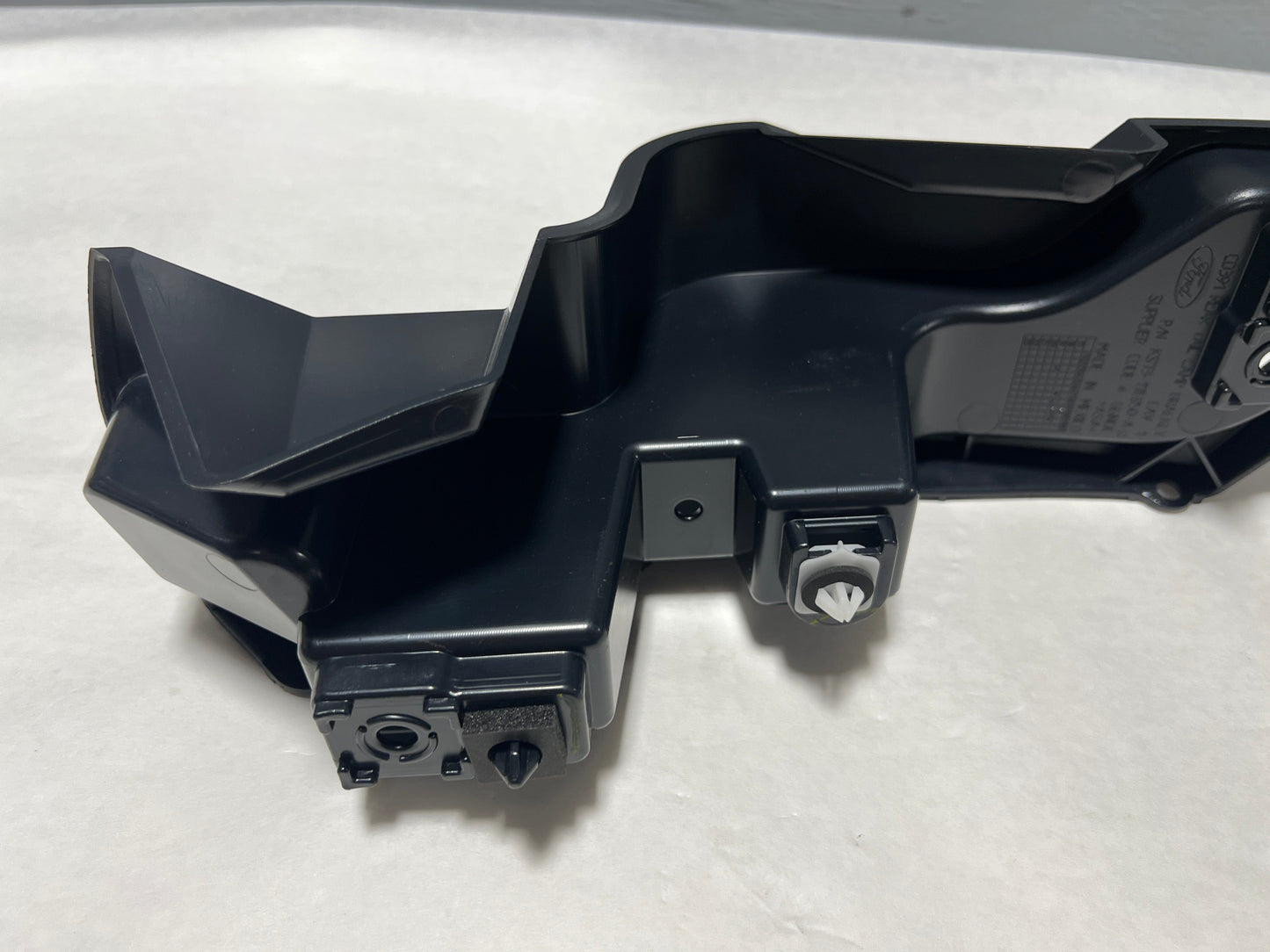 CL-0523- KS7Z-17D942-A-J3 2019-2020 Ford Fusion Non Sport Passenger Side Rear Bumper Mount Bracket