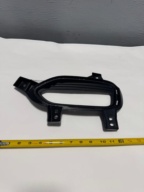 86651-C6500 2019-2020 Kia Sorento Rear Bumper Driver Side Hole Cover Trim  Genuine OEM